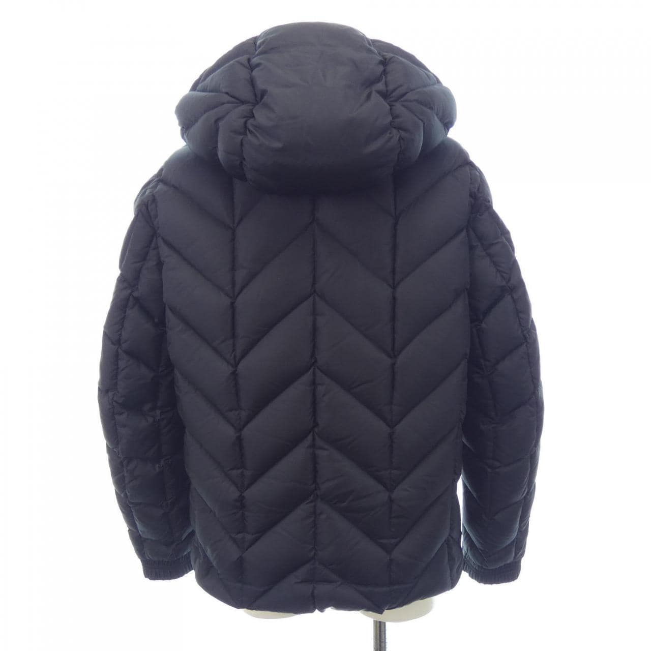 モンクレール MONCLER ダウンジャケット