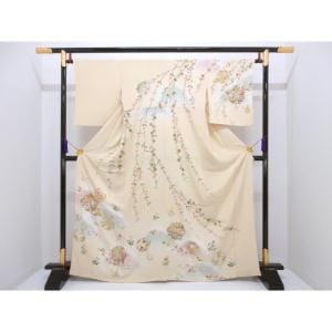 訪問着　友禅金彩加工　刺繍入り