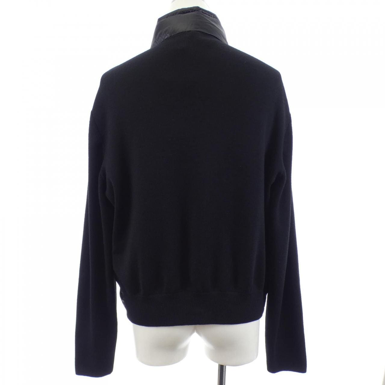 モンクレール MONCLER 10919B00016 ダウンジャケット