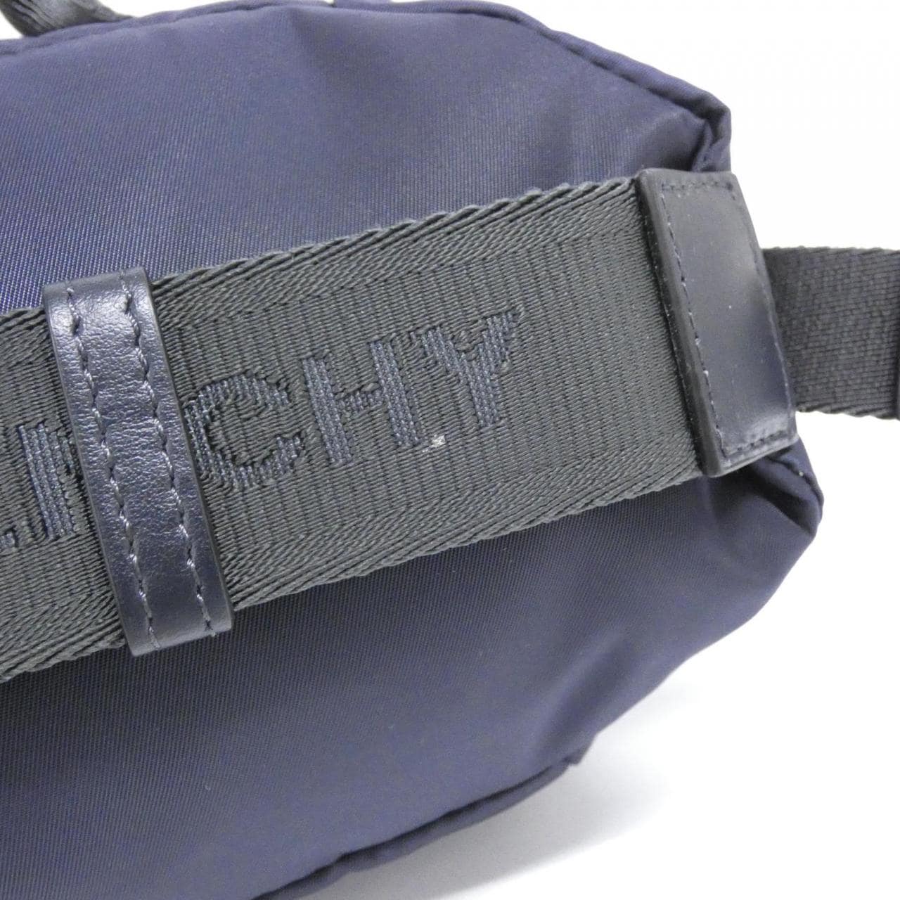 ジバンシー ショルダーバッグ