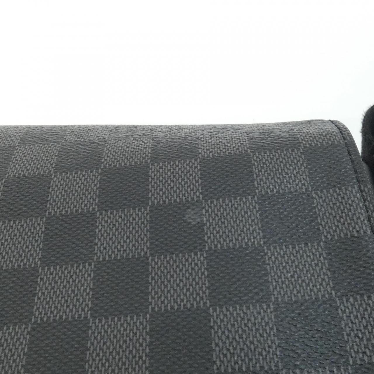 ルイヴィトン ダミエ グラフィット ディストリクト MM N41029 ショルダーバッグ