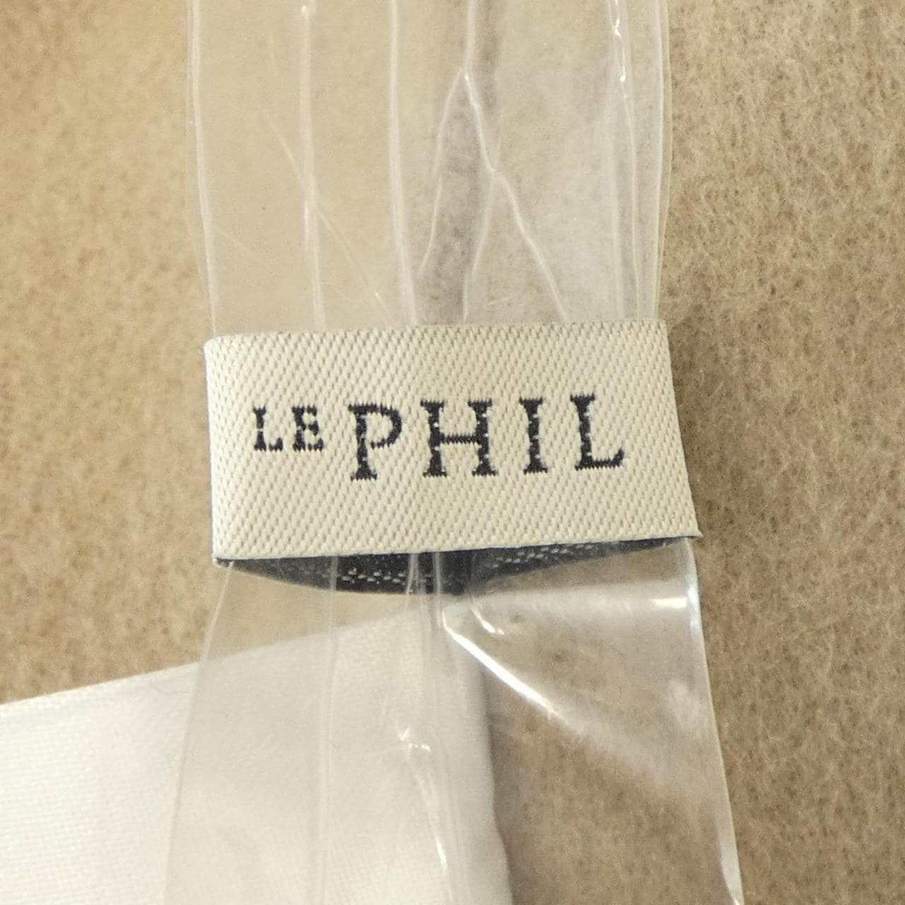 ルフィル LE PHIL ベスト