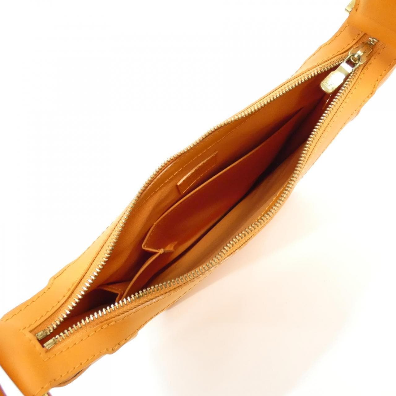 ルイヴィトン エピ サラバー M5896H バッグ