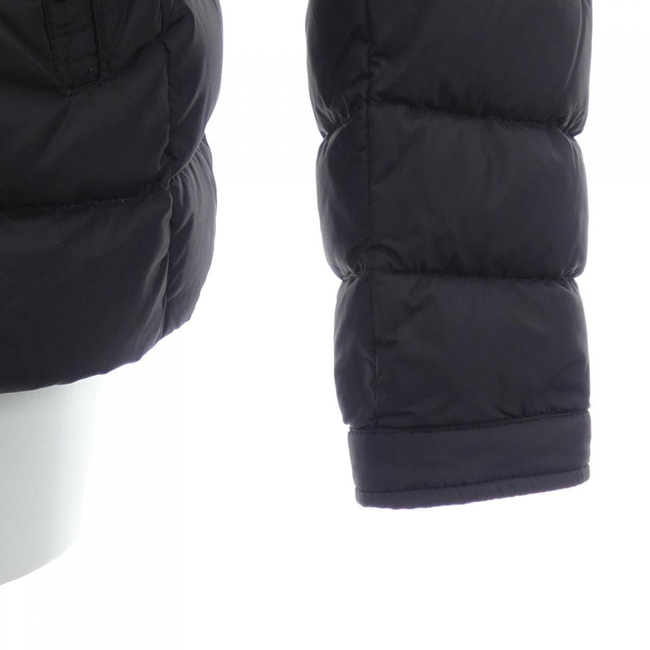 モンクレール MONCLER AMIOT ダウンジャケット