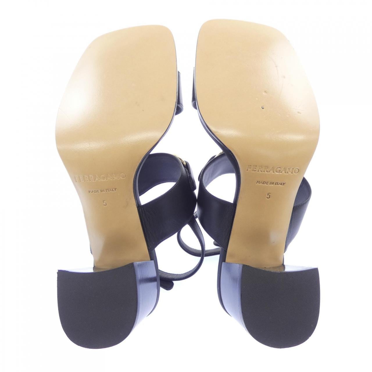 サルヴァトーレフェラガモ SALVATORE FERRAGAMO サンダル