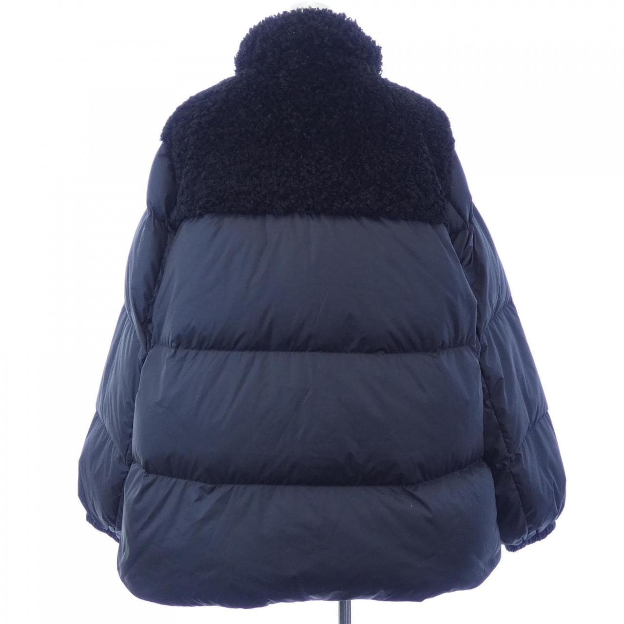 【新品】モンクレール MONCLER ESNAIE ダウンジャケット