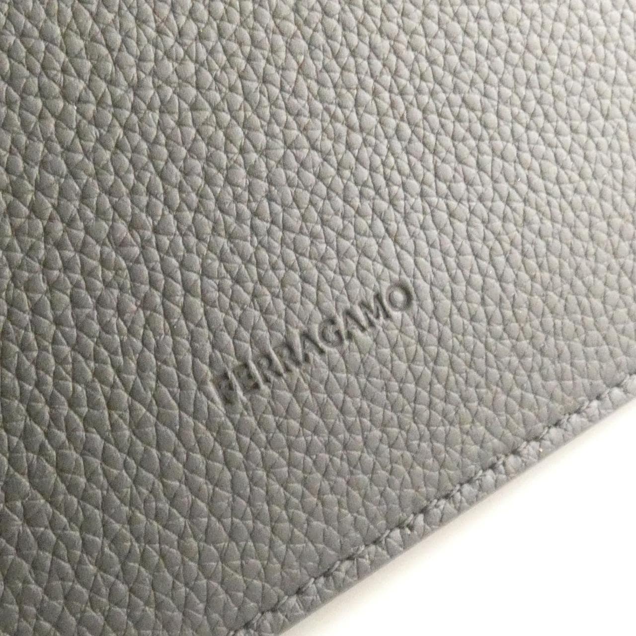 サルヴァトーレフェラガモ 24 1258 バッグ