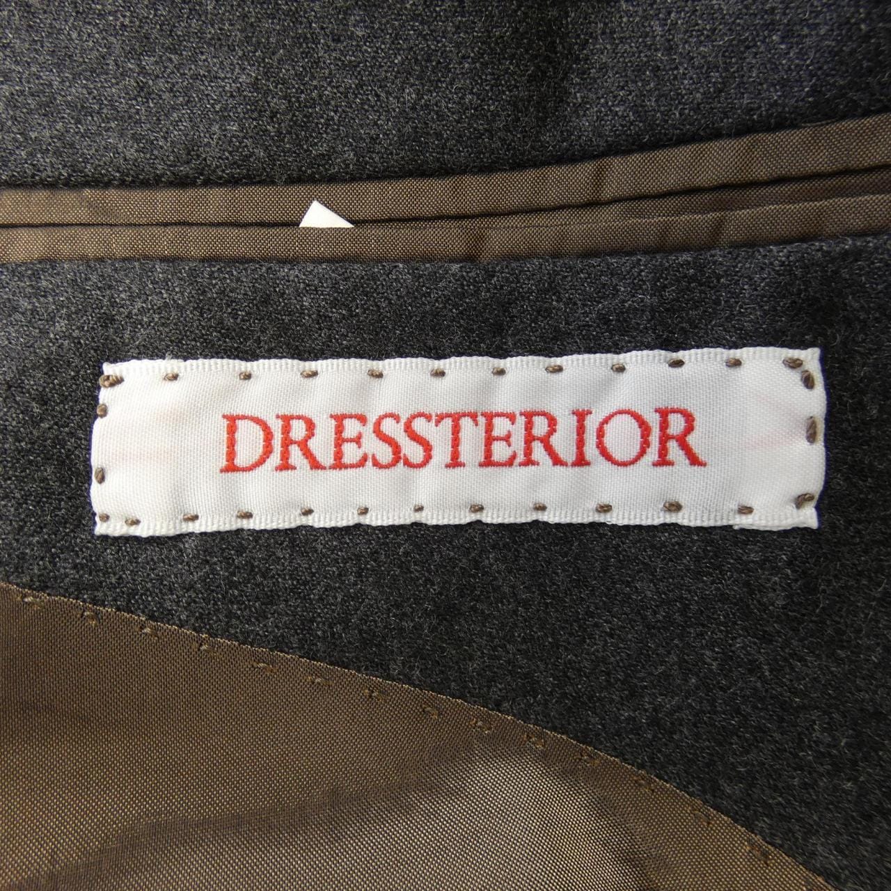 DRESSTERIOR suit