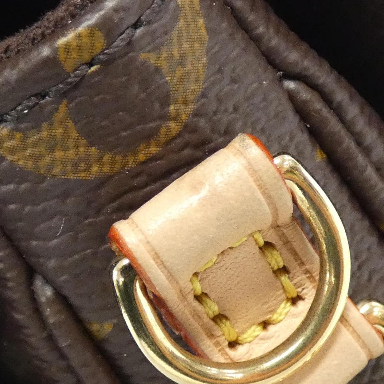 LOUIS VUITTON Monogram Pochette Metis EW M46279 單肩包