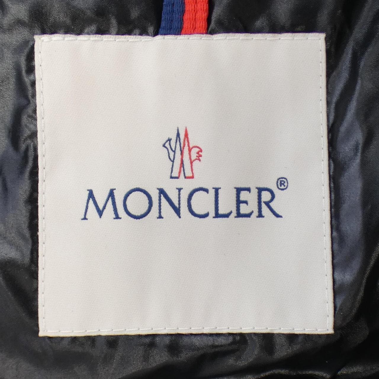 モンクレール MONCLER ダウンジャケット
