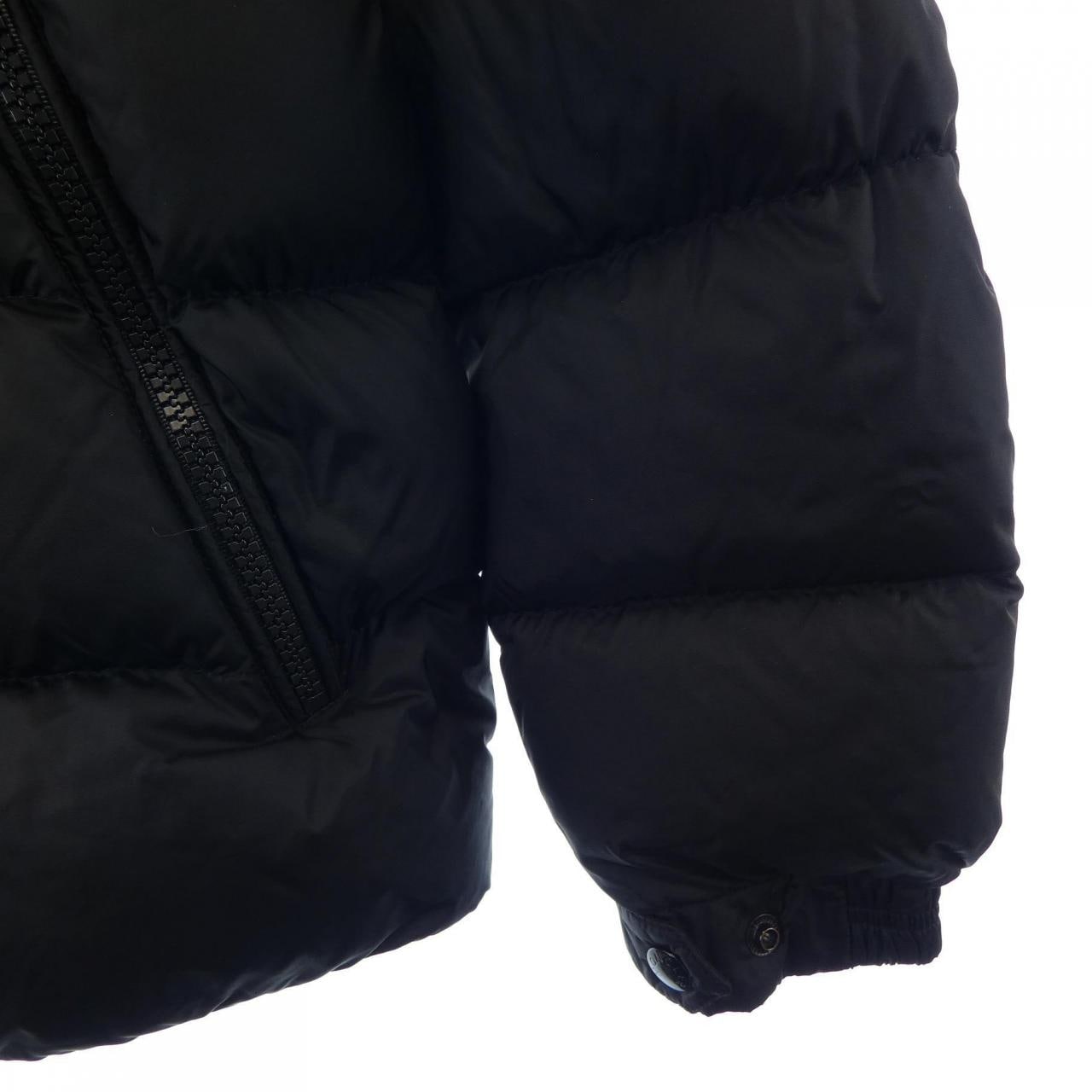 モンクレール MONCLER ダウンジャケット