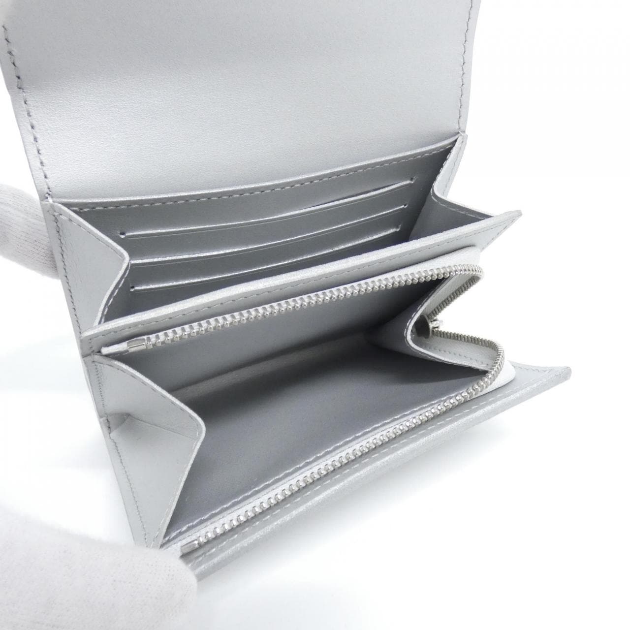 ルイヴィトン マヒナ ポルトフォイユ イリス コンパクト M26706 財布