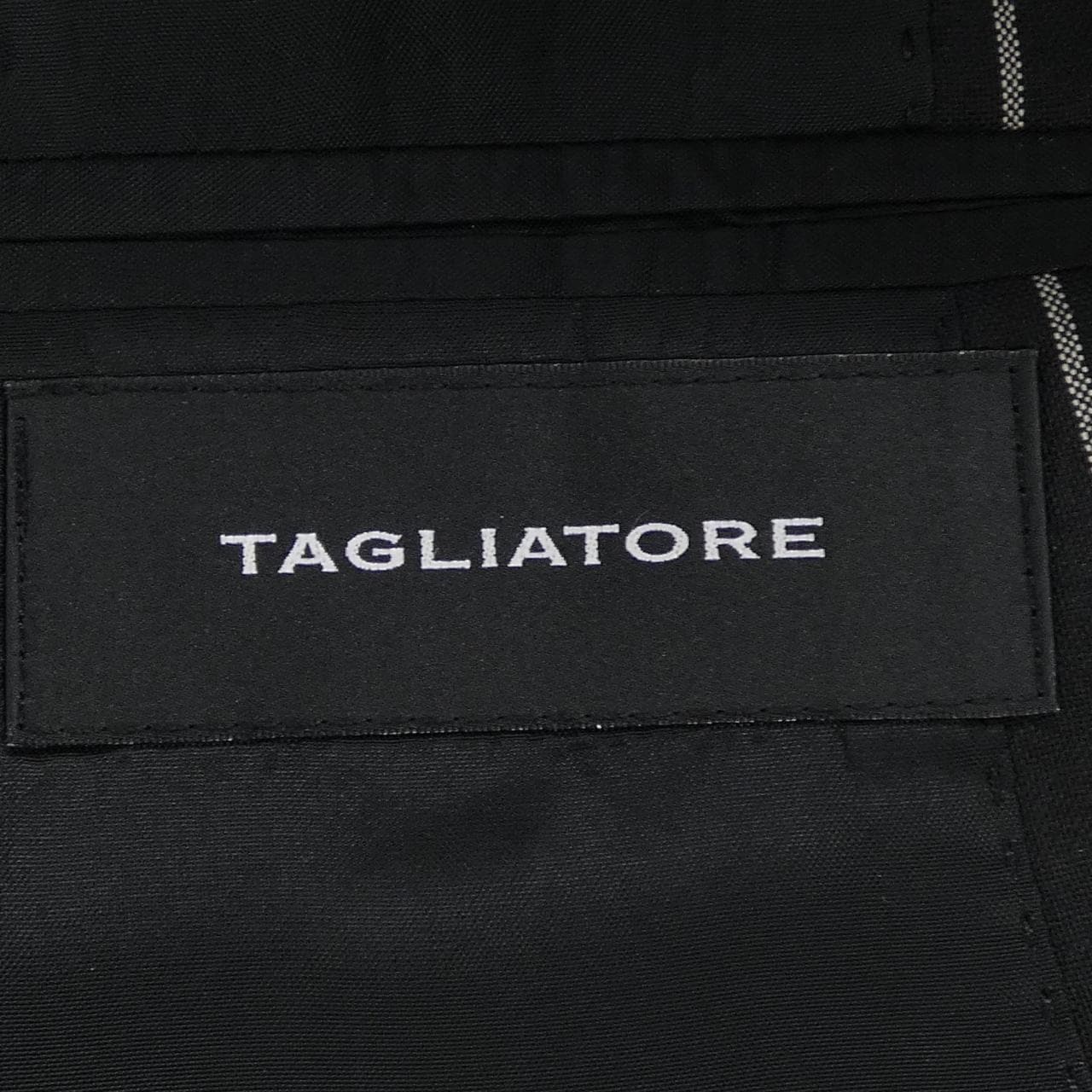 タリアトーレ TAGLIATORE スーツ
