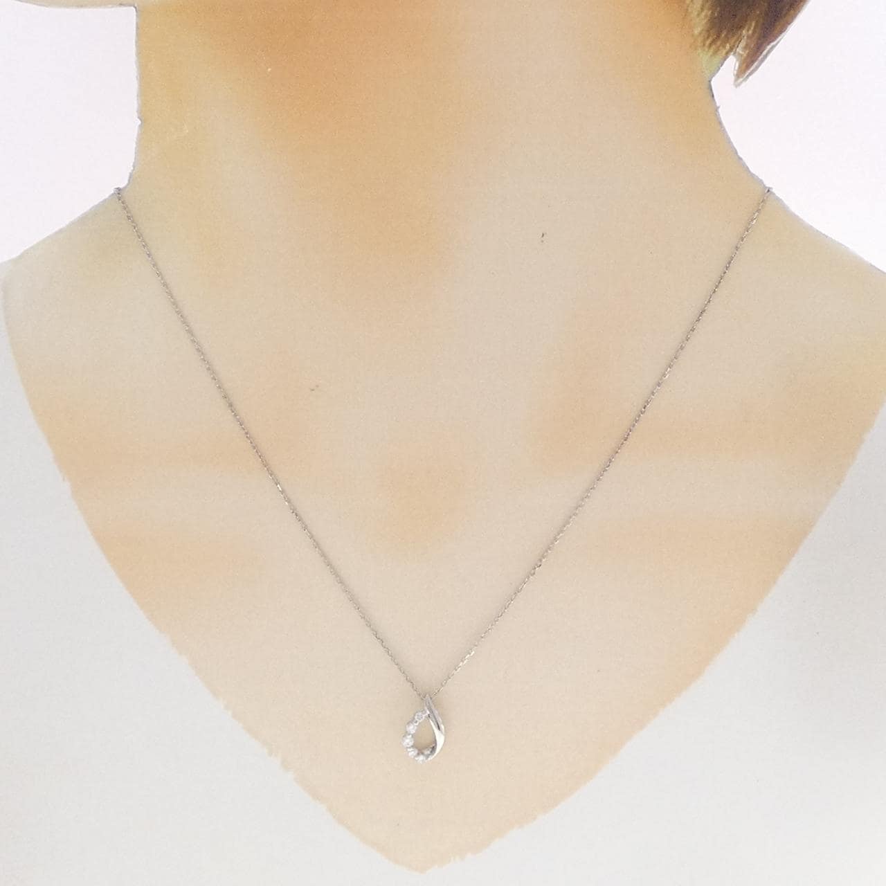 ヴァンドーム ダイヤモンド ネックレス 0.12CT