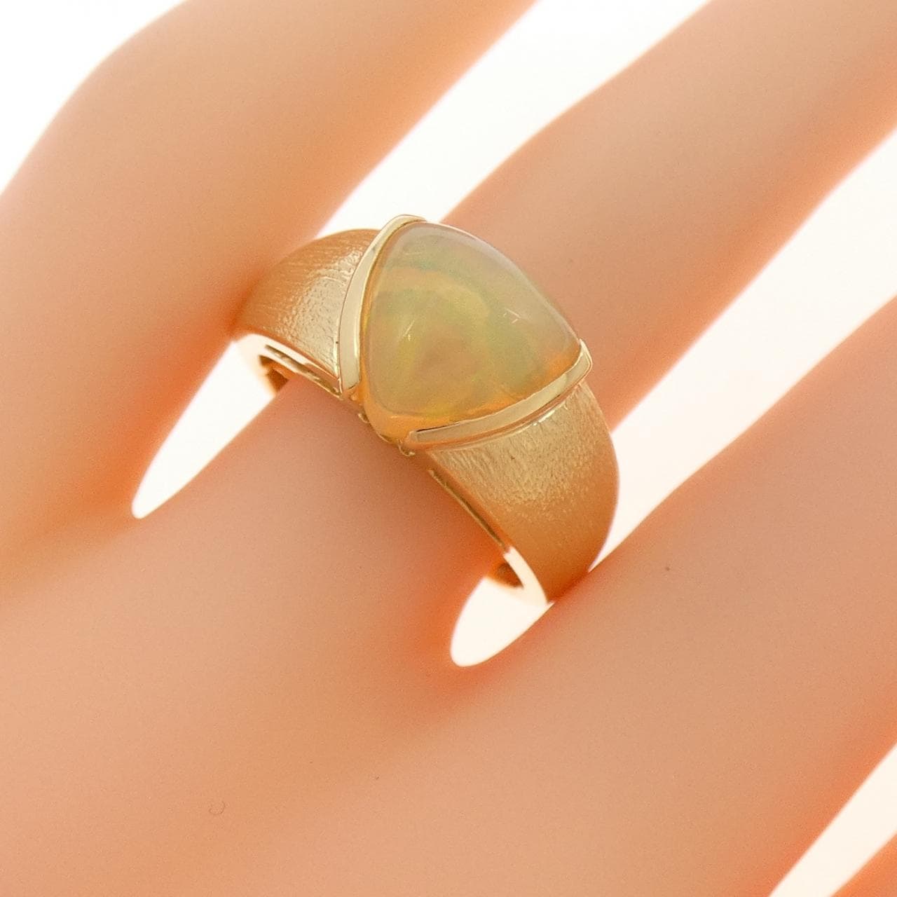 K18YG オパール リング 1.50CT