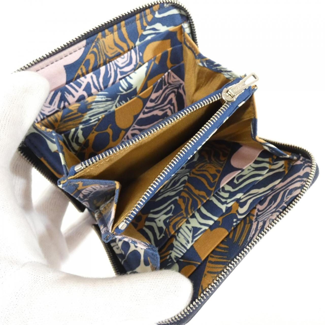 エルメス WILD シルク イン コンパクト 084538CK 財布