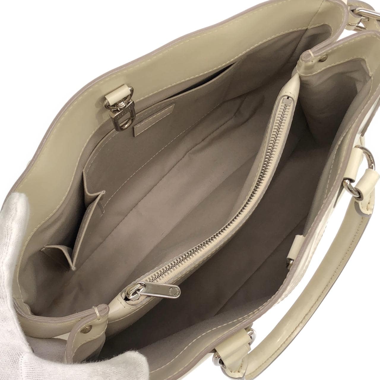 ルイヴィトン エピ パッシィ PM M5926J バッグ