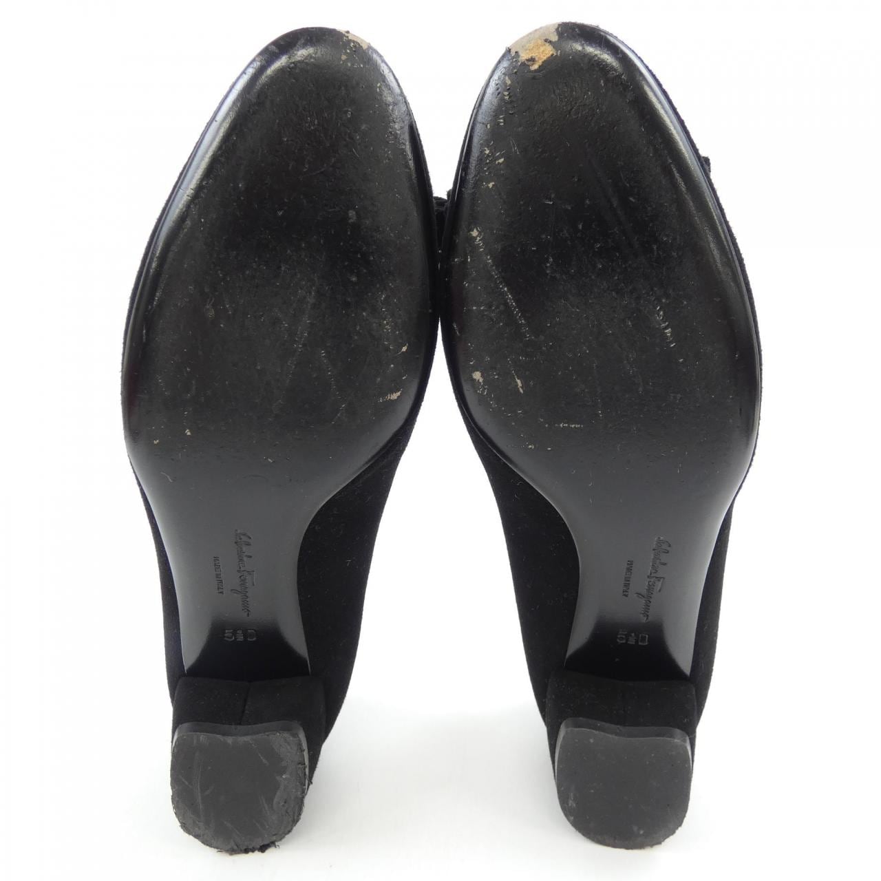 サルヴァトーレフェラガモ SALVATORE FERRAGAMO パンプス