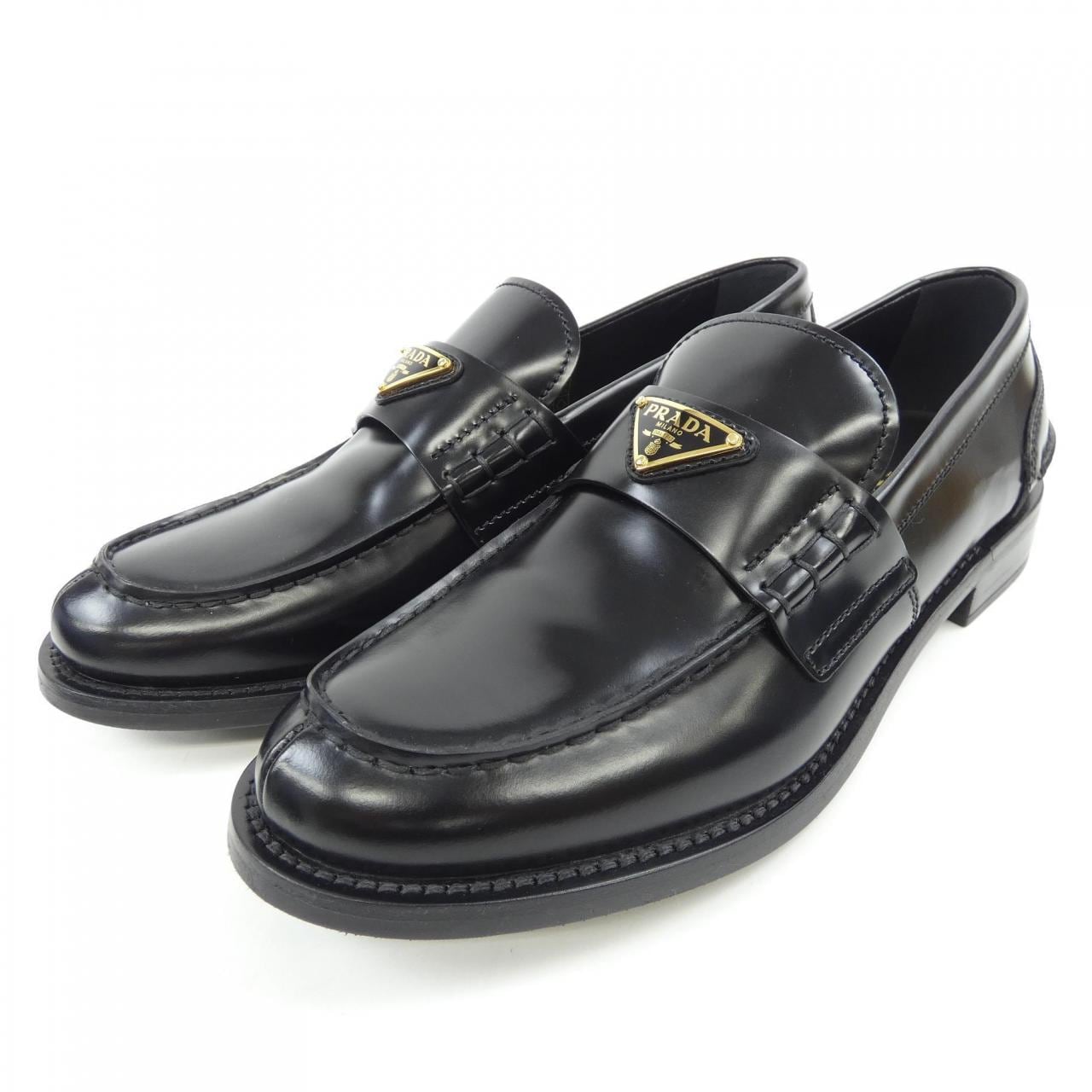 プラダ PRADA トライアングルロゴ　ローファー 1D813N シューズ