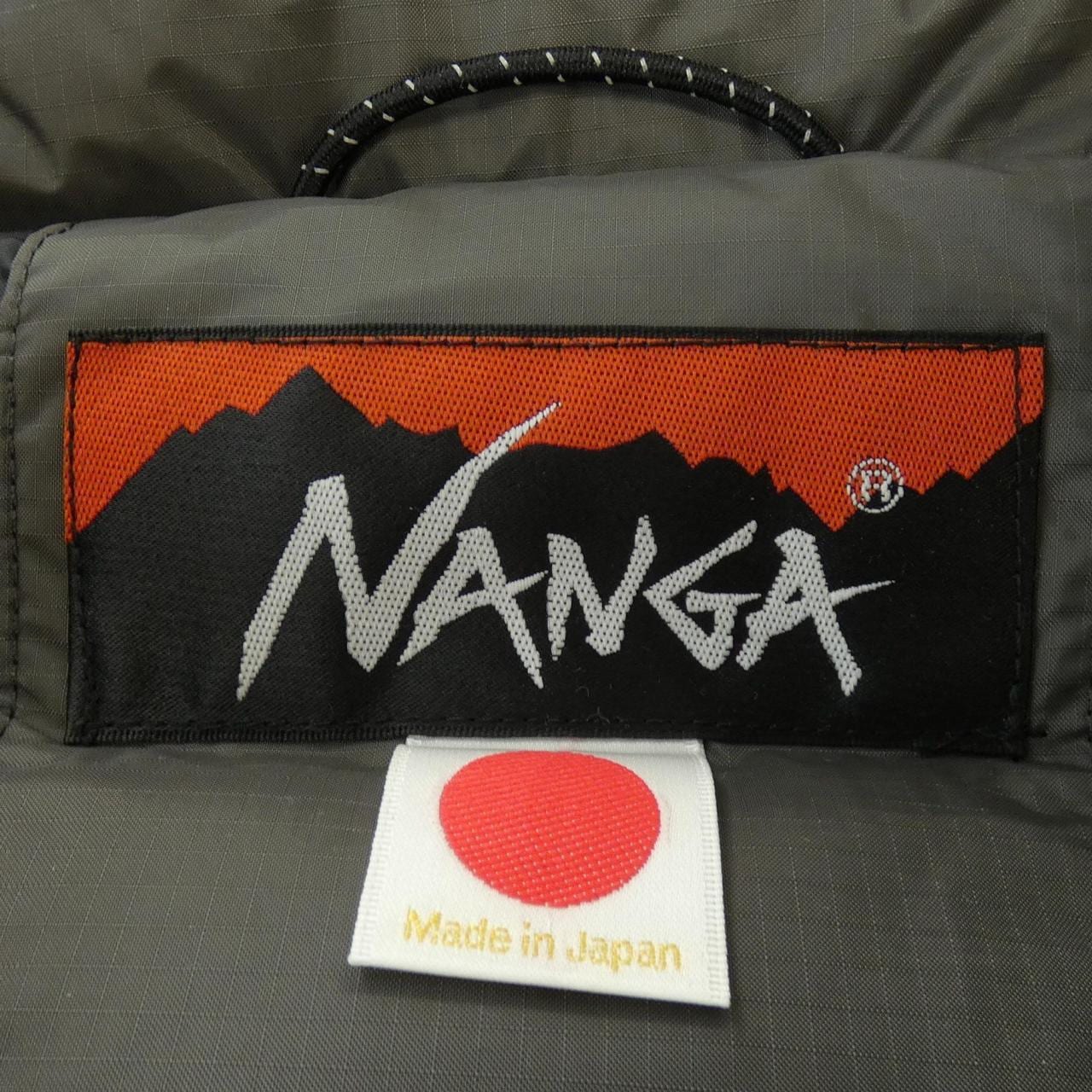 ナンガ NANGA ダウンジャケット