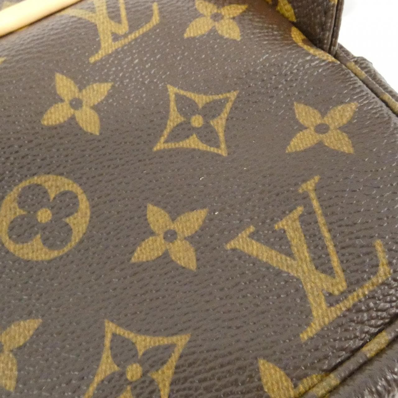 ルイヴィトン モノグラム バムバッグ ボスフォール M40108 ショルダーバッグ