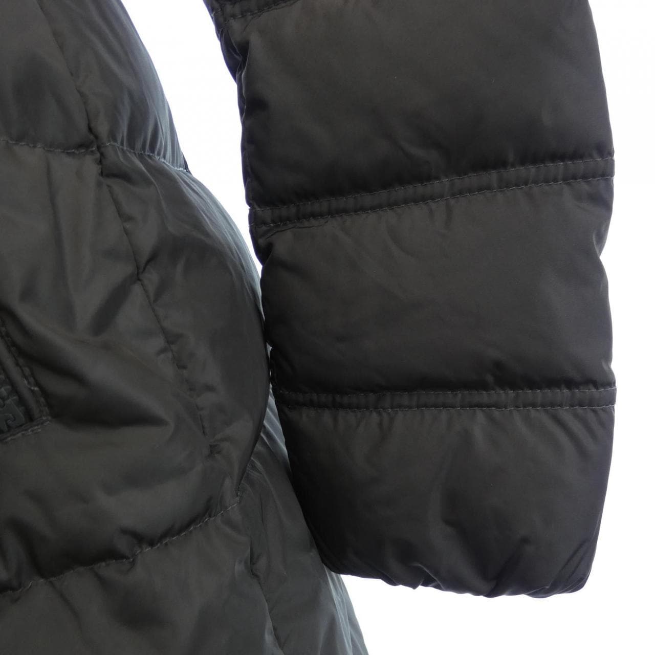 モンクレール MONCLER ダウンコート