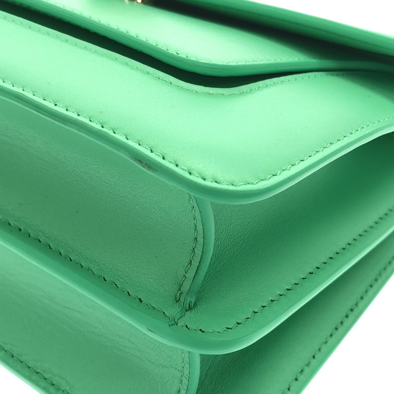 ブルガリ SERPENTI FOREVER バッグ