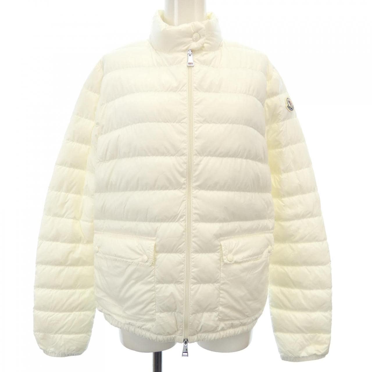 モンクレール MONCLER ダウンジャケット