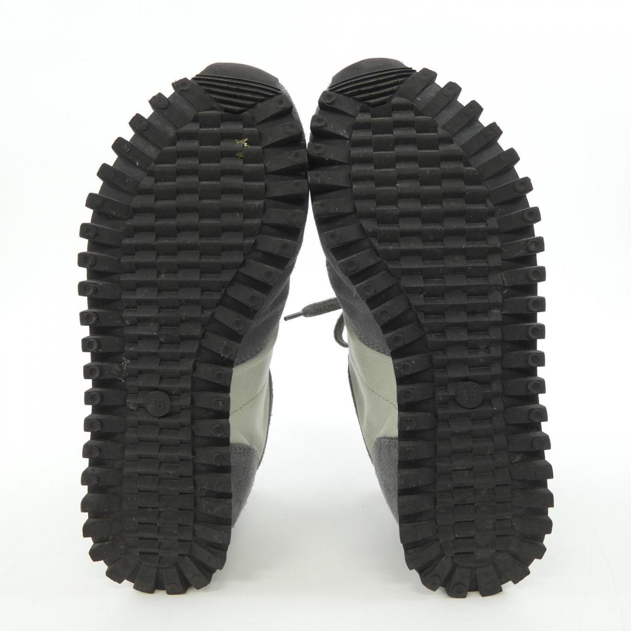 ノヴェスタ NOVESTA スニーカー