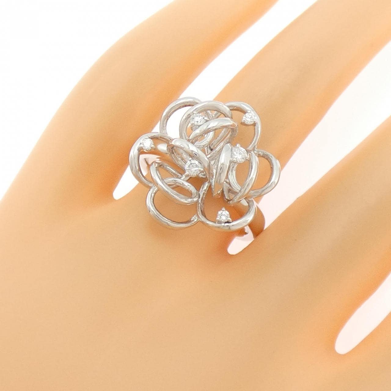 K18WG花朵钻石戒指0.15CT