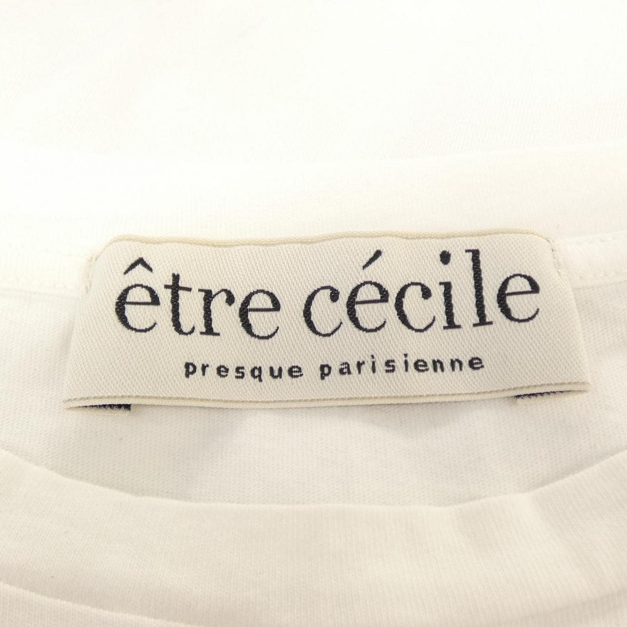 ETRE CECILE Tシャツ