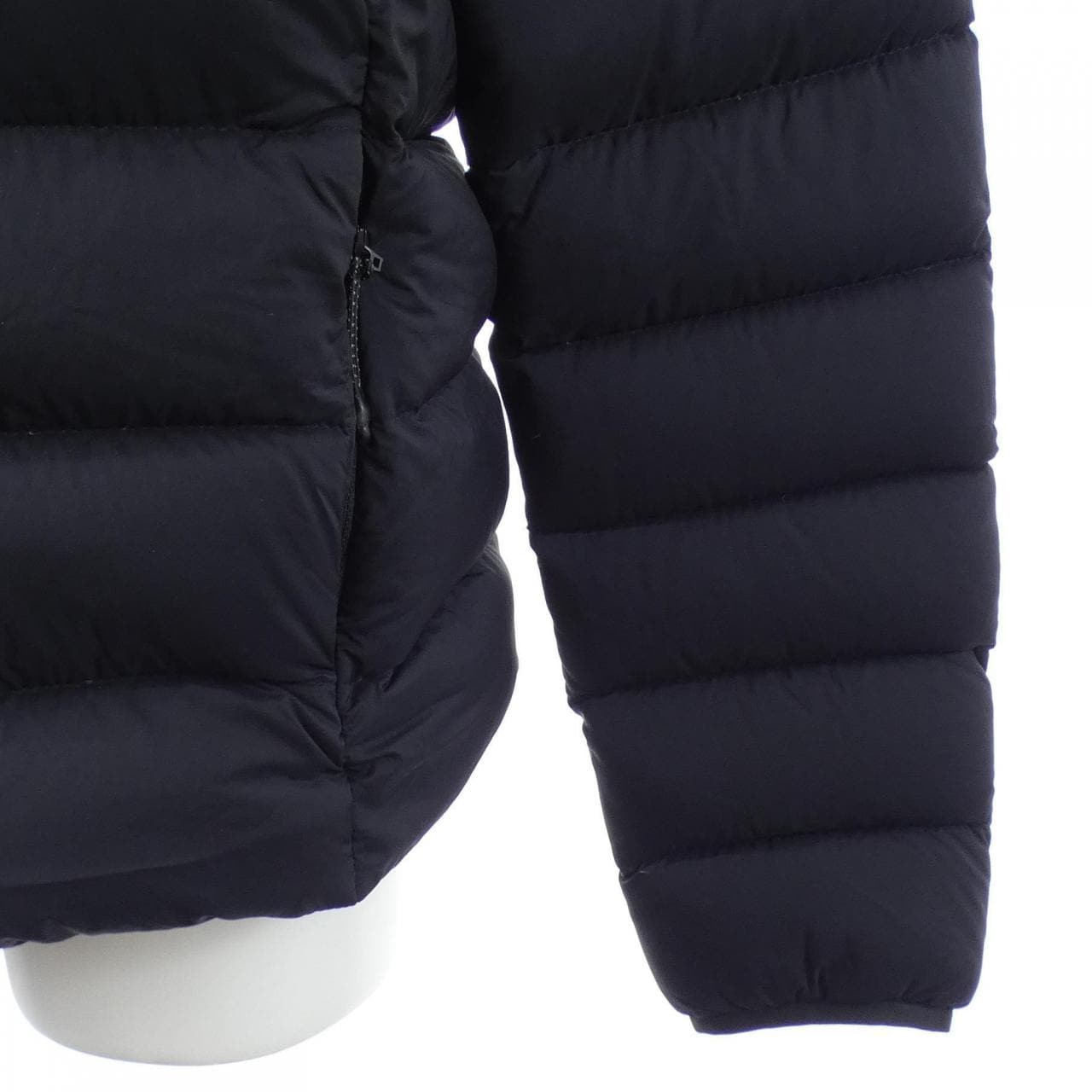 モンクレール MONCLER CERCES ダウンジャケット