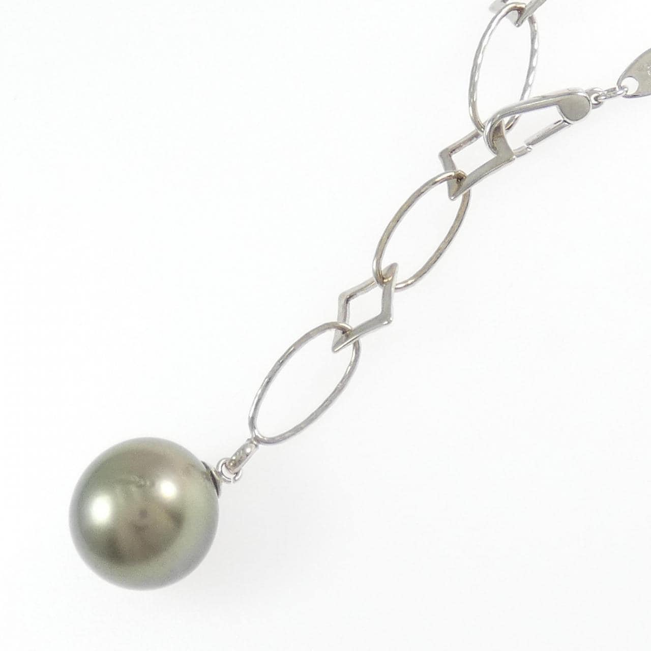 K18WG 黒蝶パール ネックレス