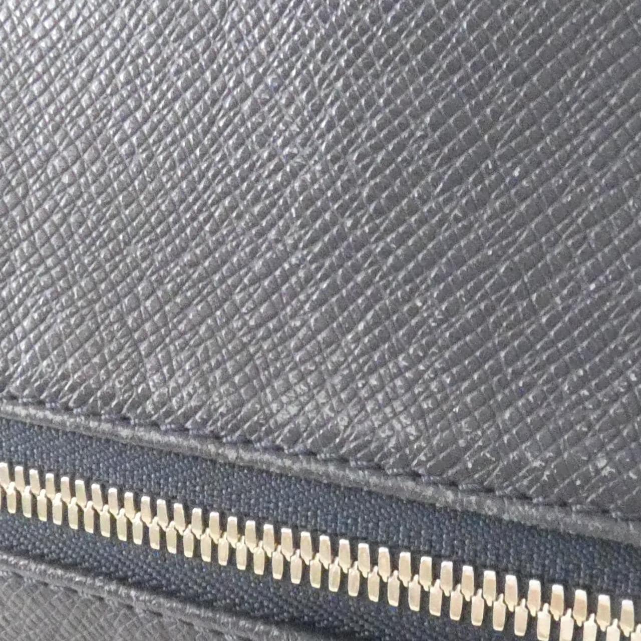 ルイヴィトン タイガ ディスカバリー バックパック M33451 リュックサック