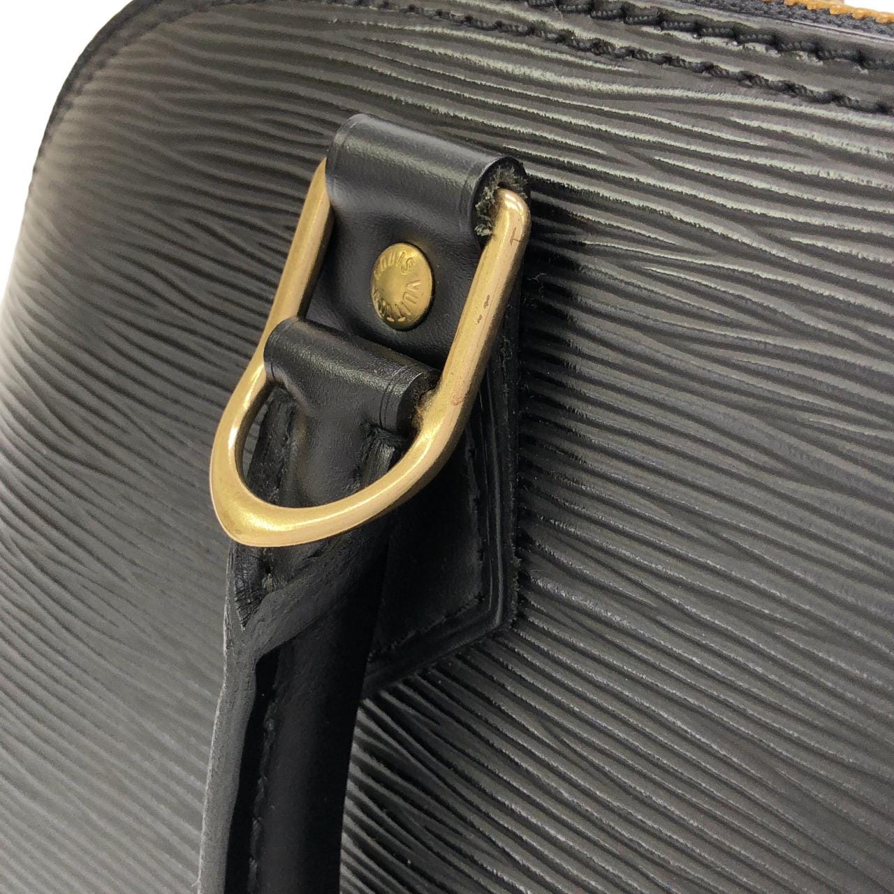 ルイヴィトン エピ アルマ PM M52142 バッグ