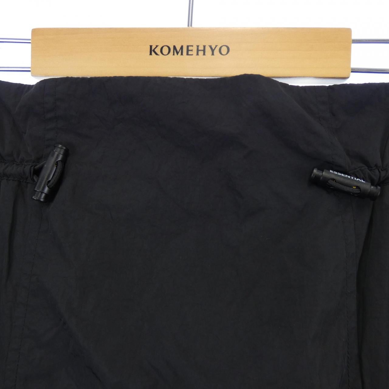 エッセンシャルズ ESSENTIALS スカート