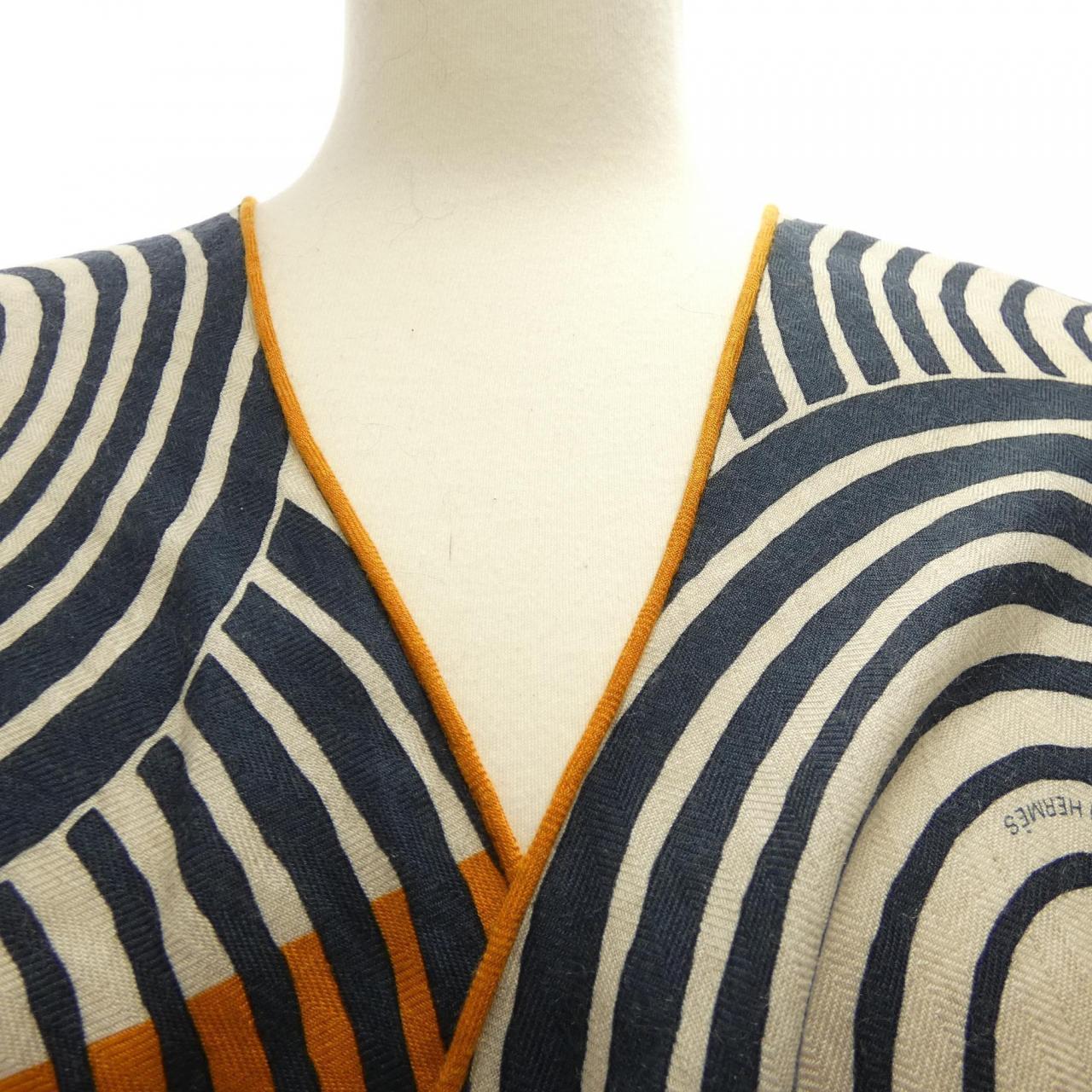 エルメス HERMES CHEVAL VAGUE H363976S トライアングルジェアン ショール