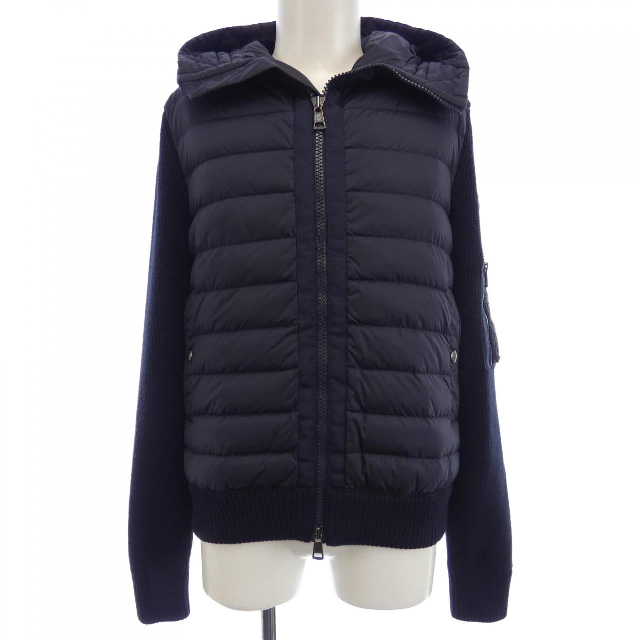 モンクレール MONCLER ダウンジャケット