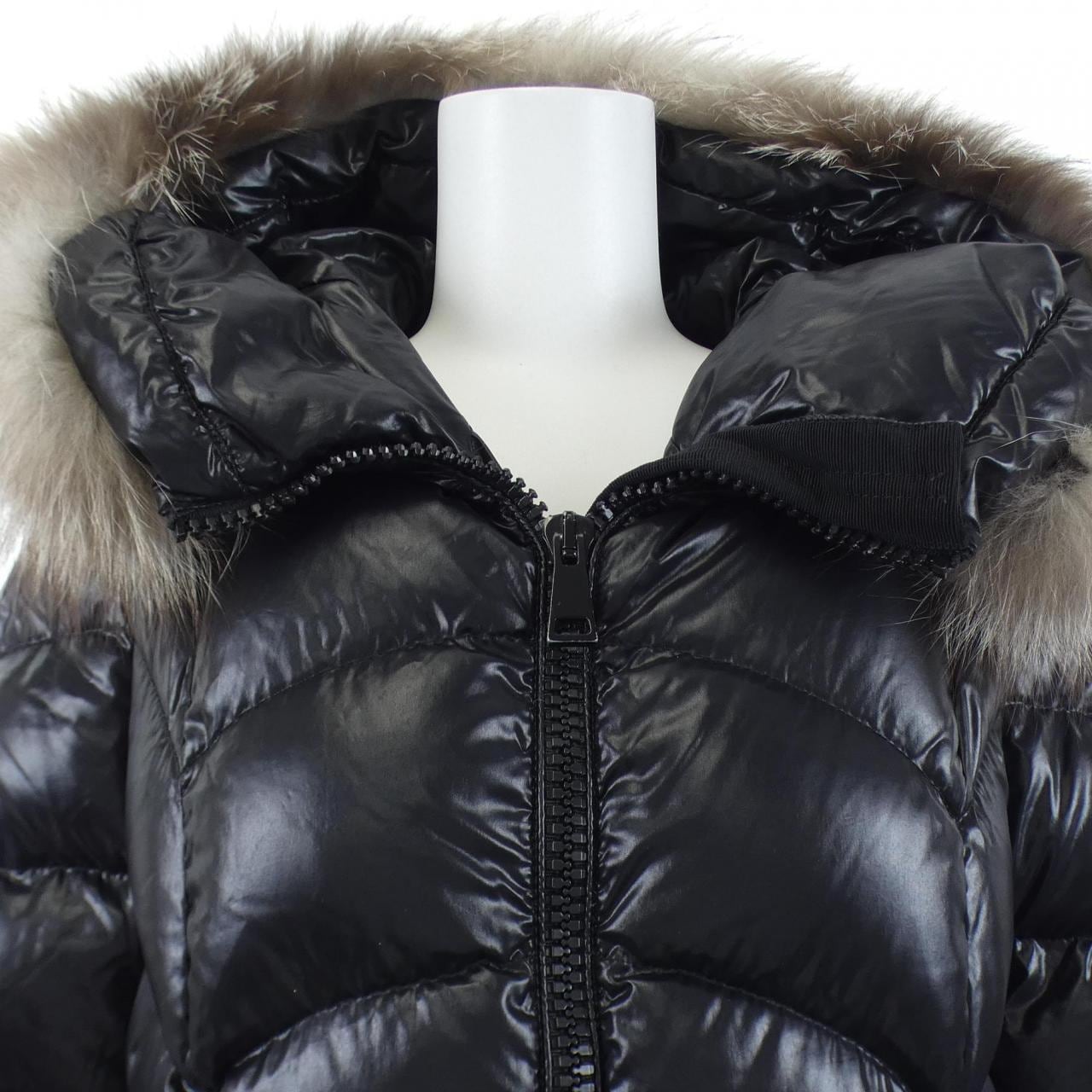 モンクレール MONCLER ALBIZIA ダウンコート