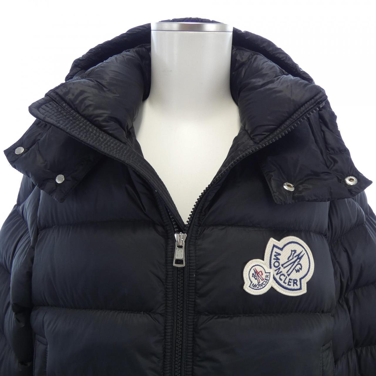 モンクレール MONCLER ダウンジャケット