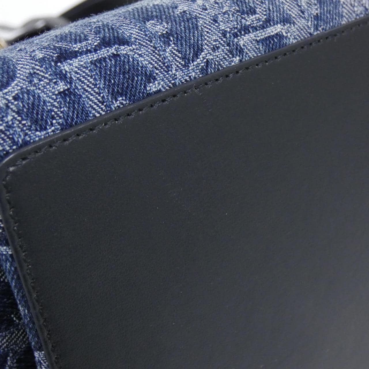 クリスチャンディオール DIOR OBLIQUE ディオール トゥジュール ミディアム M2821ODCE バッグ