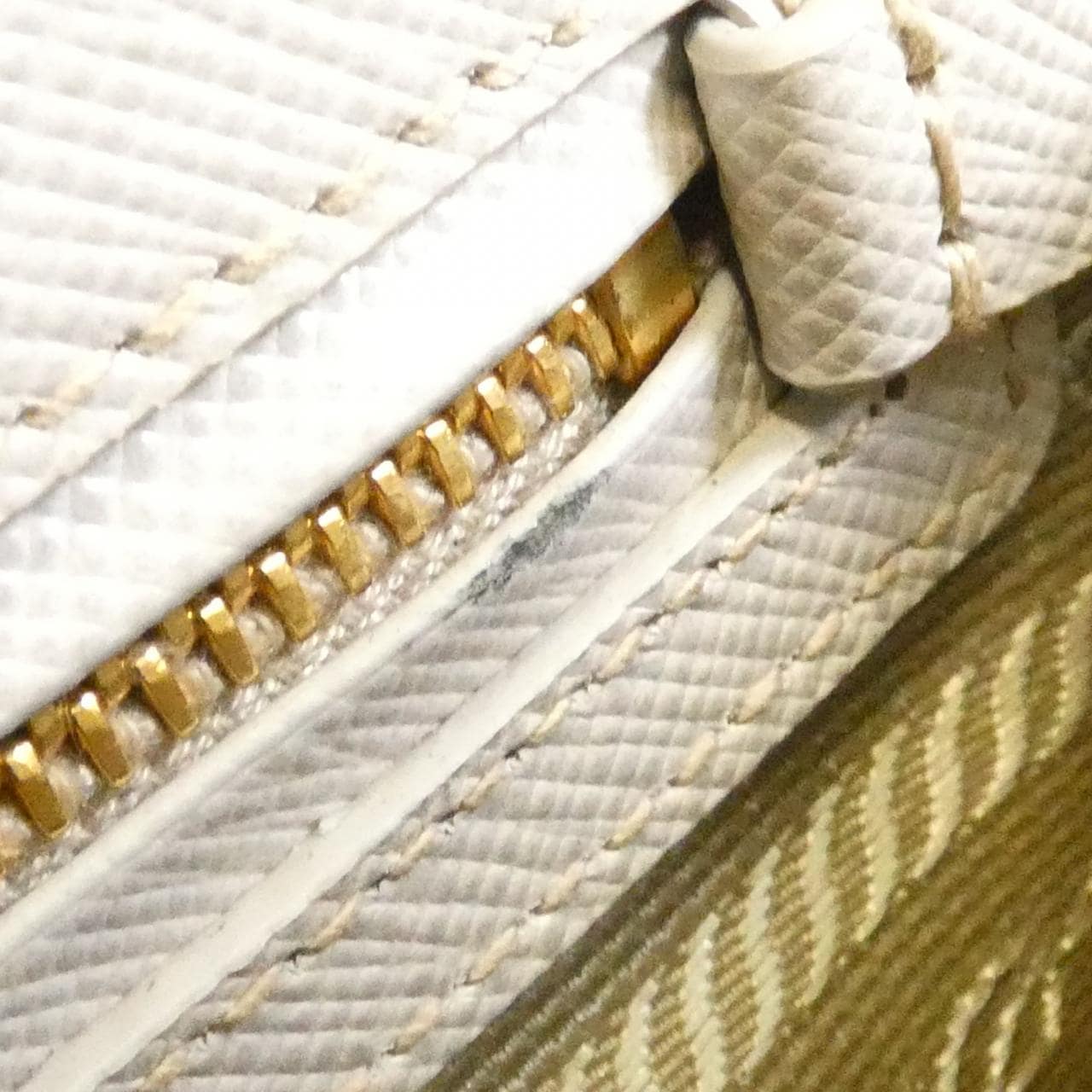 プラダ BL0838 バッグ