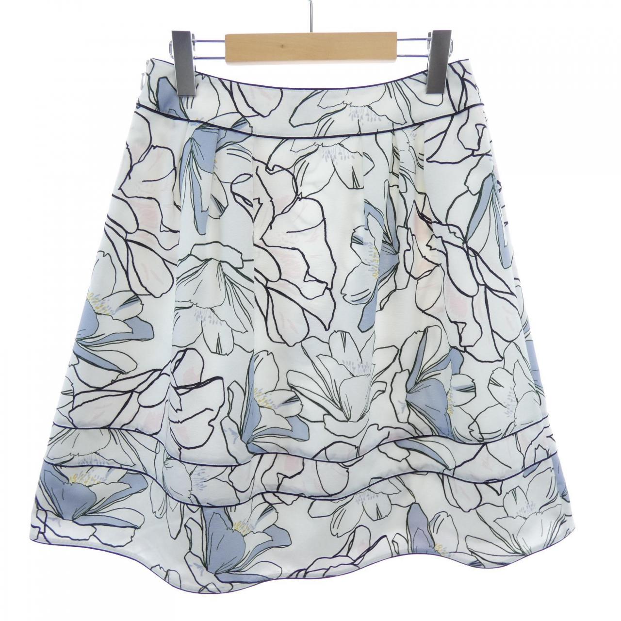 トゥービーシック TO BE CHIC スカート