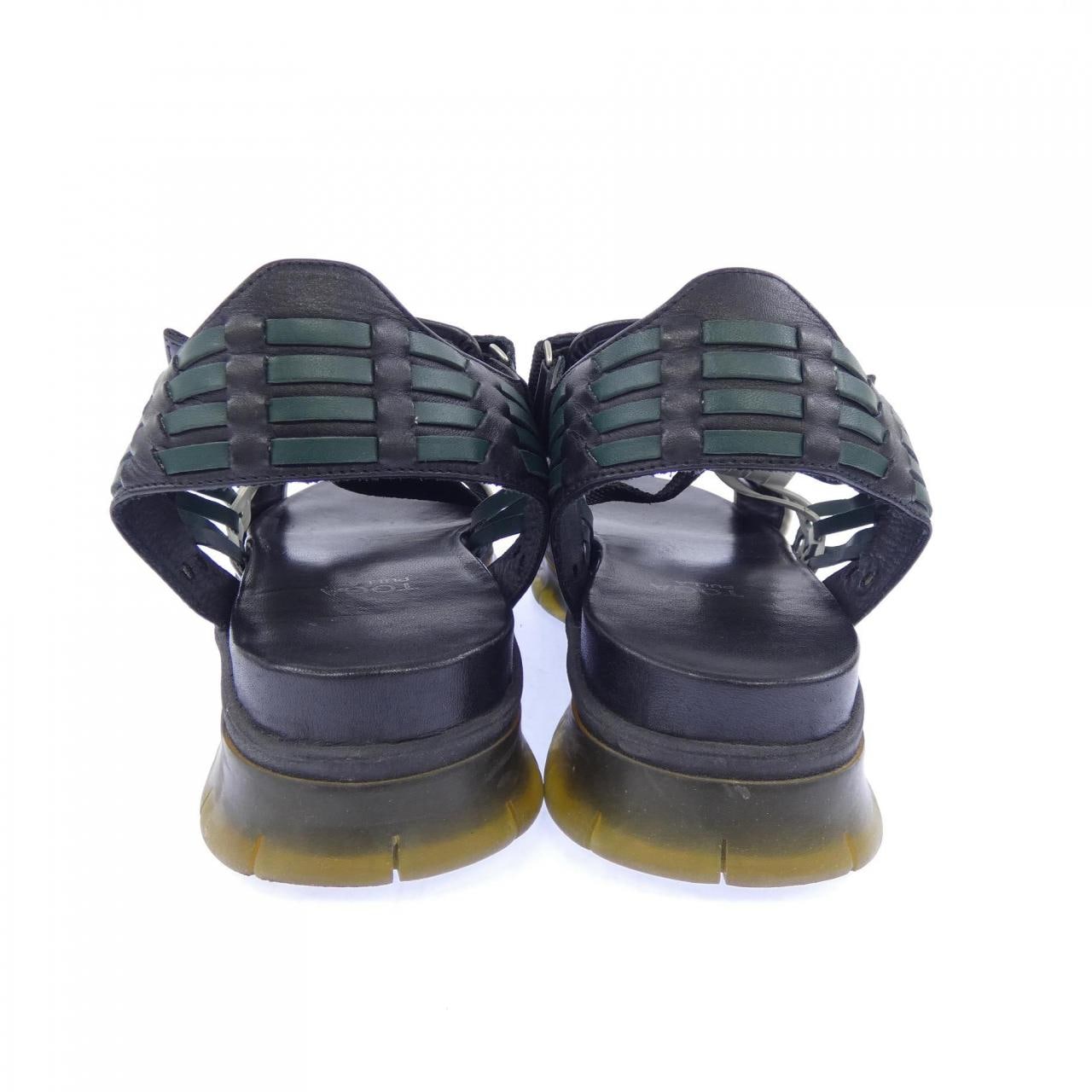 トーガ TOGA 1118G サンダル