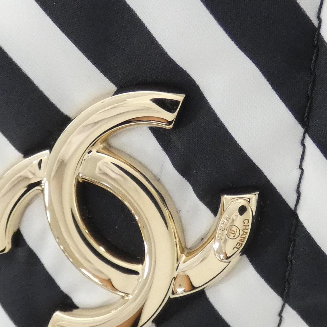 CHANEL AS4698 Shoulder Bag