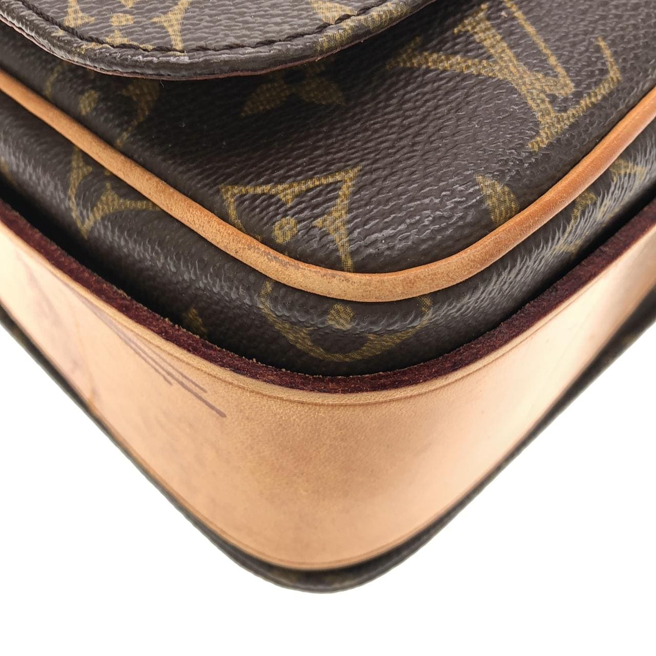 ルイヴィトン モノグラム カルトシエール 26cm M51252 ショルダーバッグ