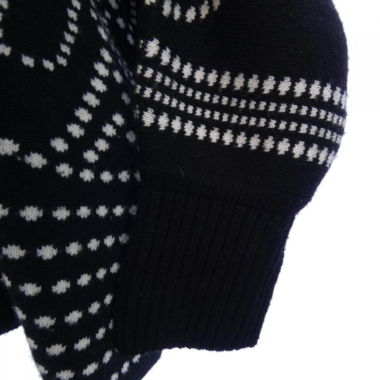 エルメス HERMES BRIDES DE GALA 3E2103D8 カーディガン