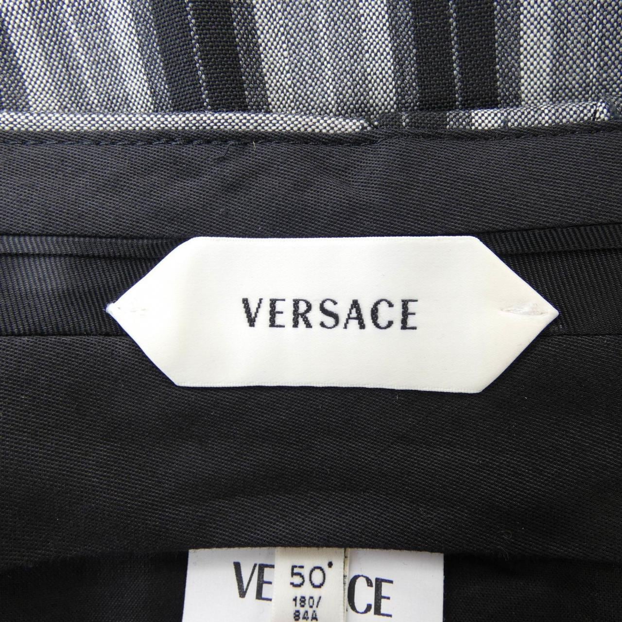 ヴェルサーチェ VERSACE 1023626 ショートパンツ
