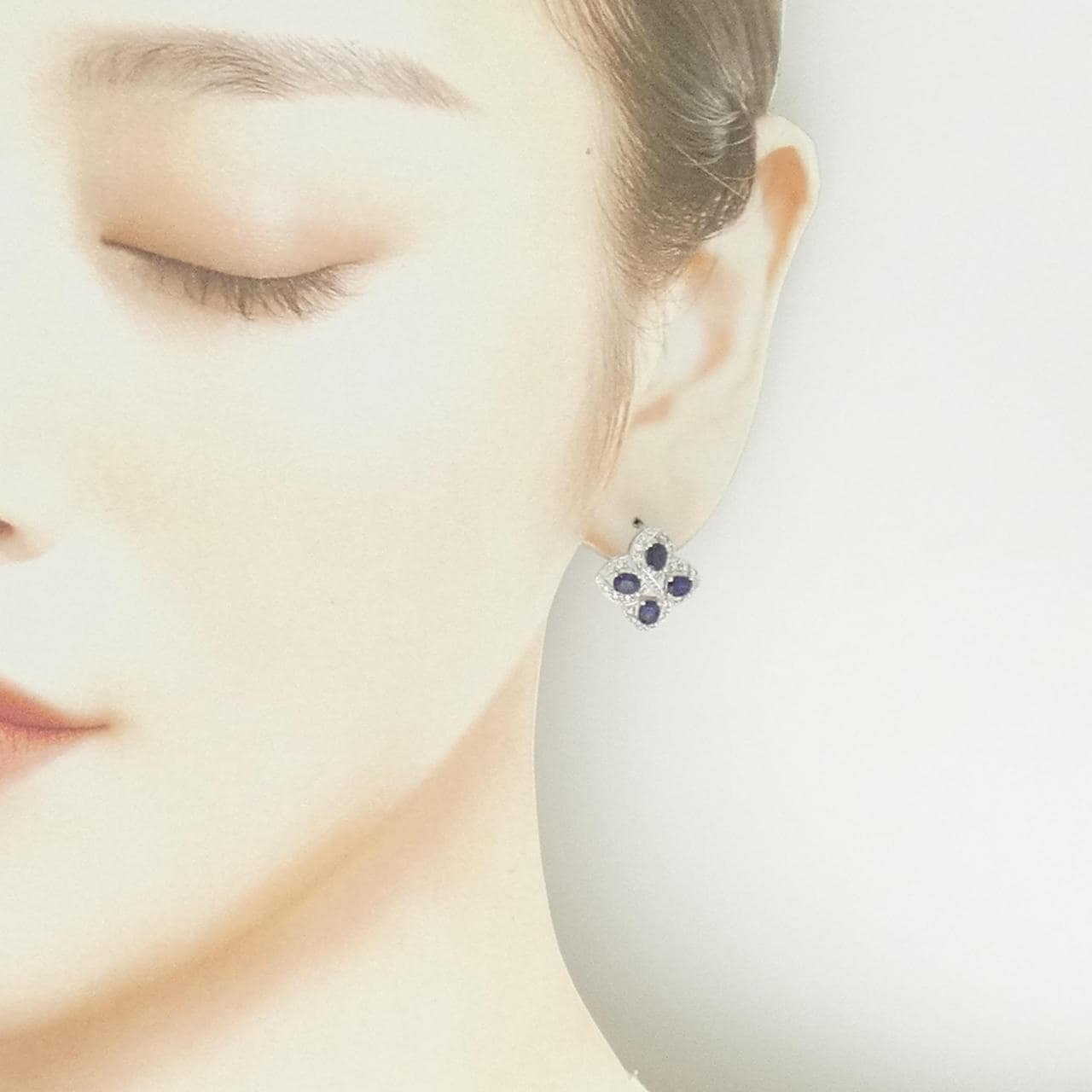 K18WG サファイヤ ピアス 1.20CT