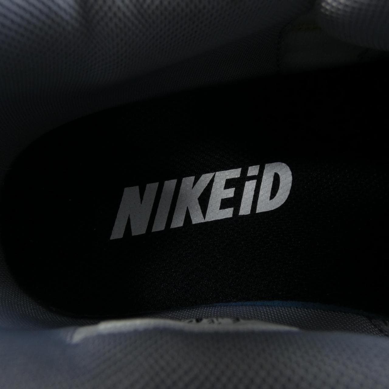 ナイキ NIKE 823373-993 スニーカー